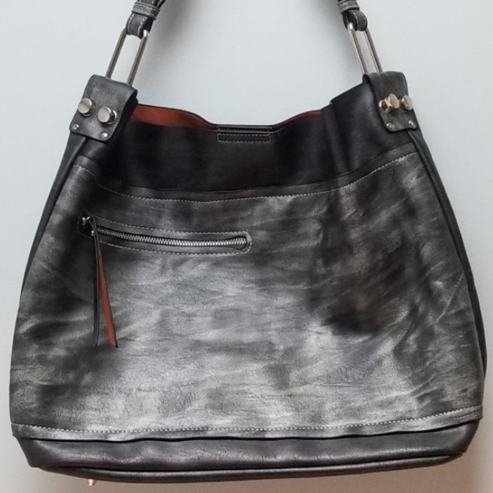VEGAN LEATHER | GRAY TOTE W/SILVER HARDWARE
